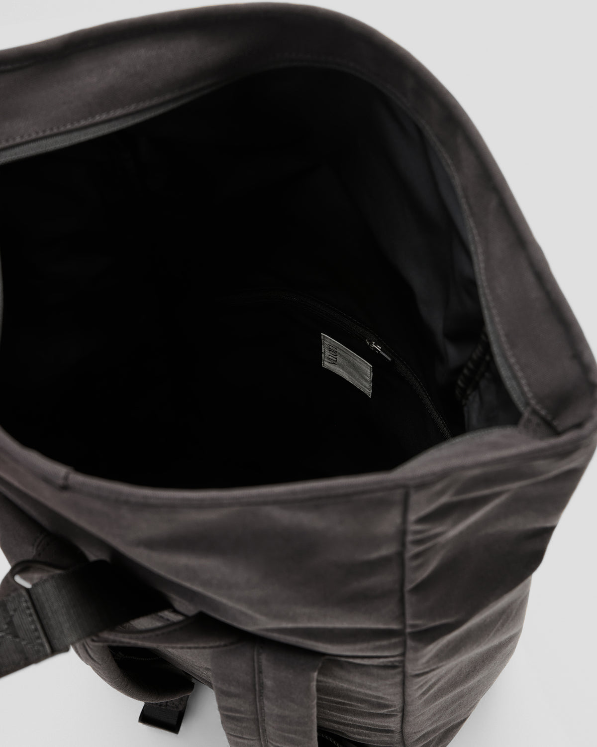 Vuori Backpack Black Backpack - Image 5