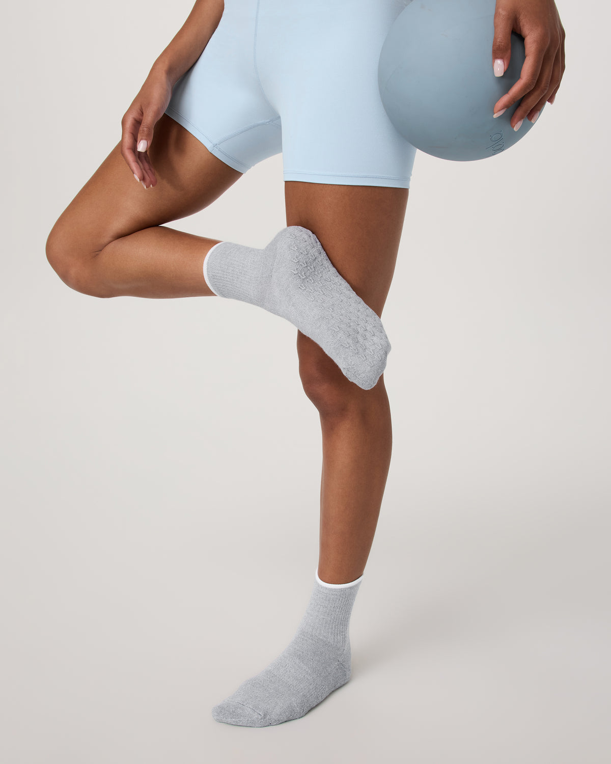 Half Crew Gripper Sock Light Heather Grey Grip - Image 4