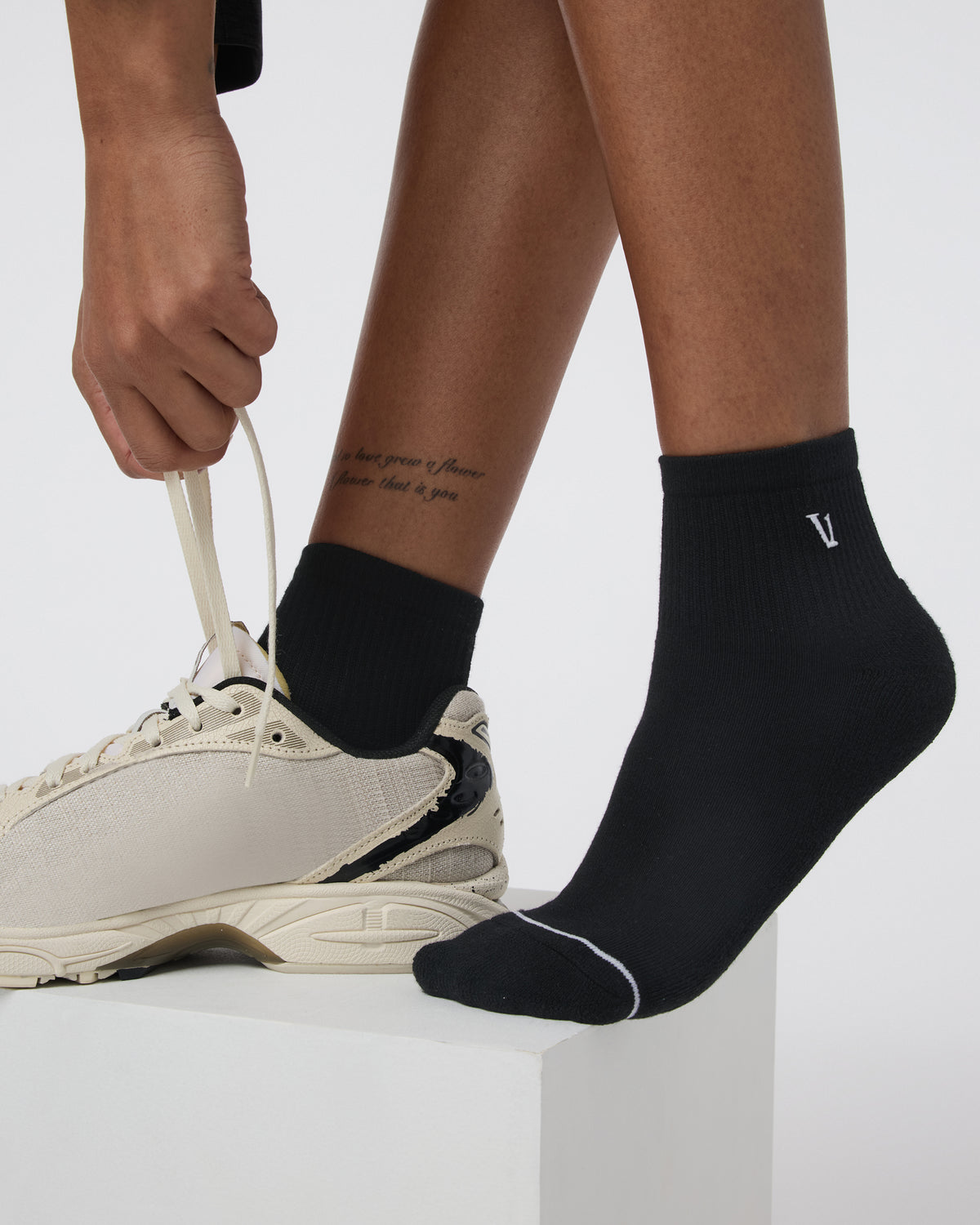 Quarter Crew V1 Sock 2.0 Black Quarter Crew Socks - Image 2