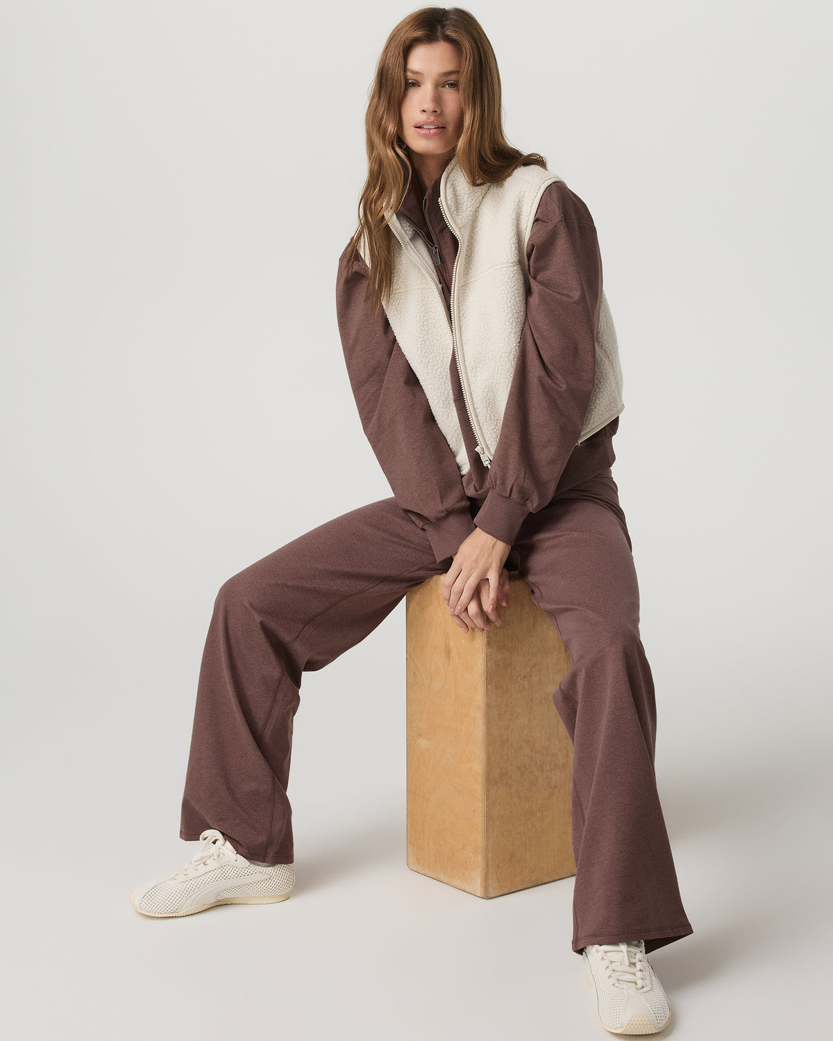 Granite Foldover Straight Leg Women's Sable Heather Pant - Image 4