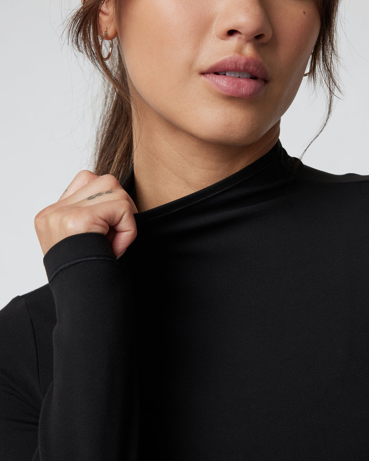 Vuori AllTheFeels Long Sleeve Mock Black - Image 4