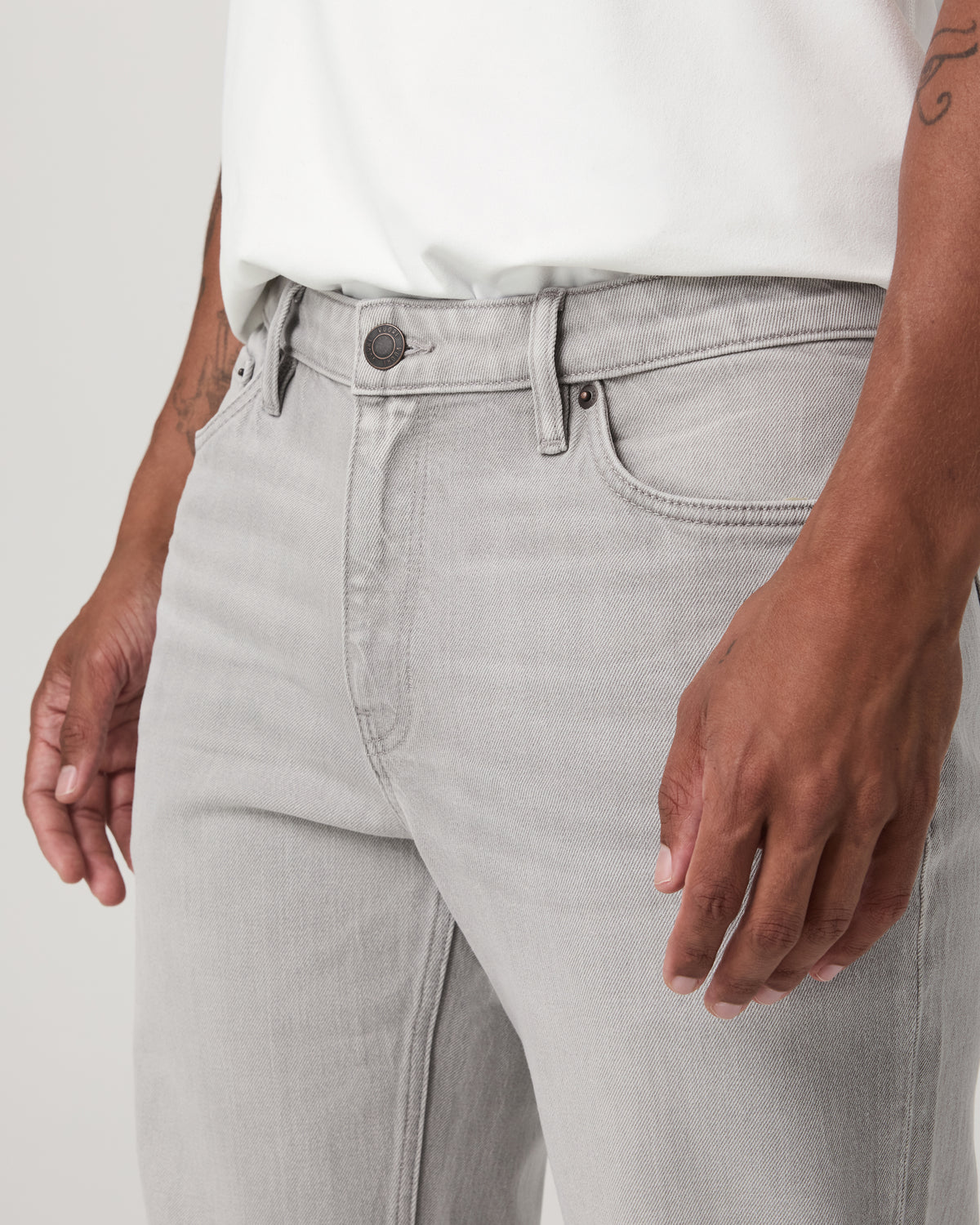 Vuori Vintage Jean Classic Fit 30" Men's MoonWash Denim - Image 2