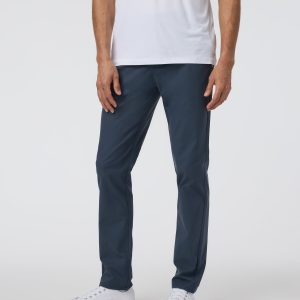 Cascade Tech Chino Pant Men's Ink Chinos