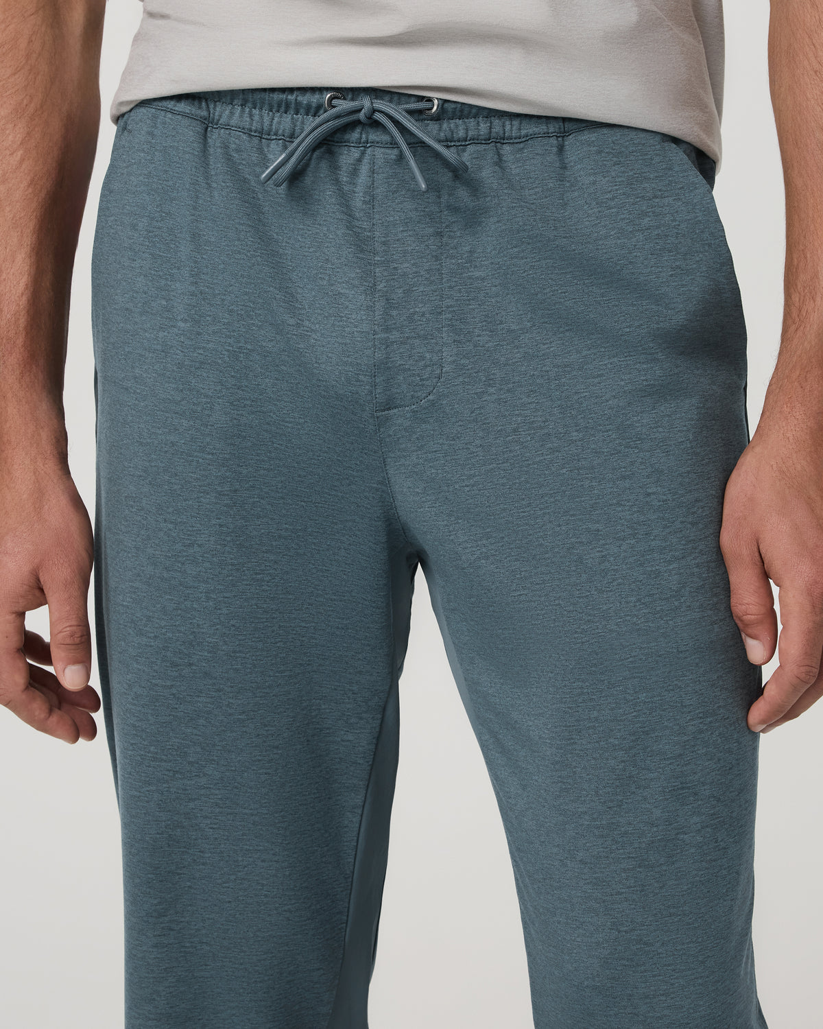 Men's Sunday Performance Track Pant 30" Blue Sea Heather| Vuori - Image 4