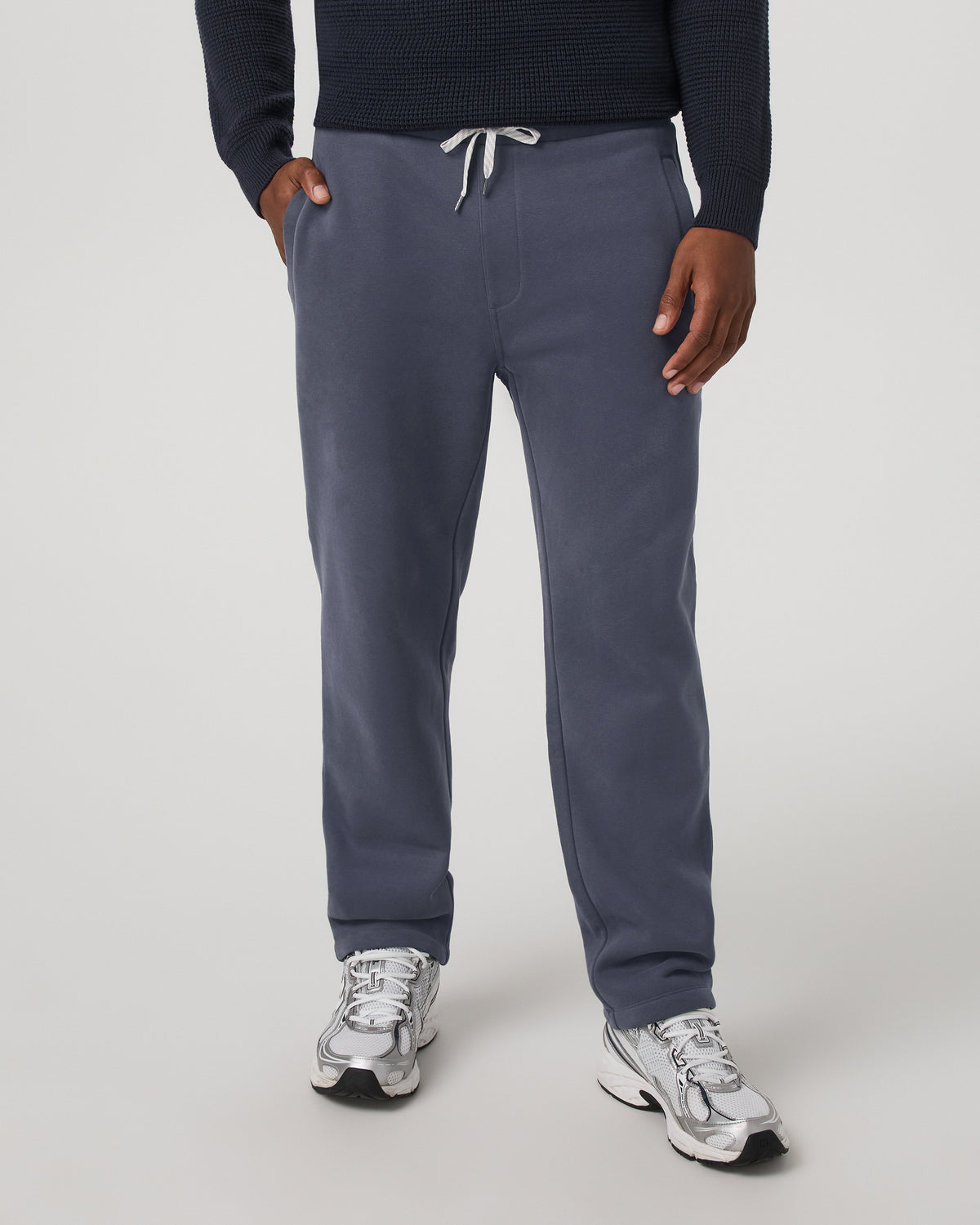 Men??s Seaside Straight Leg Sweatpant 30?? Azure