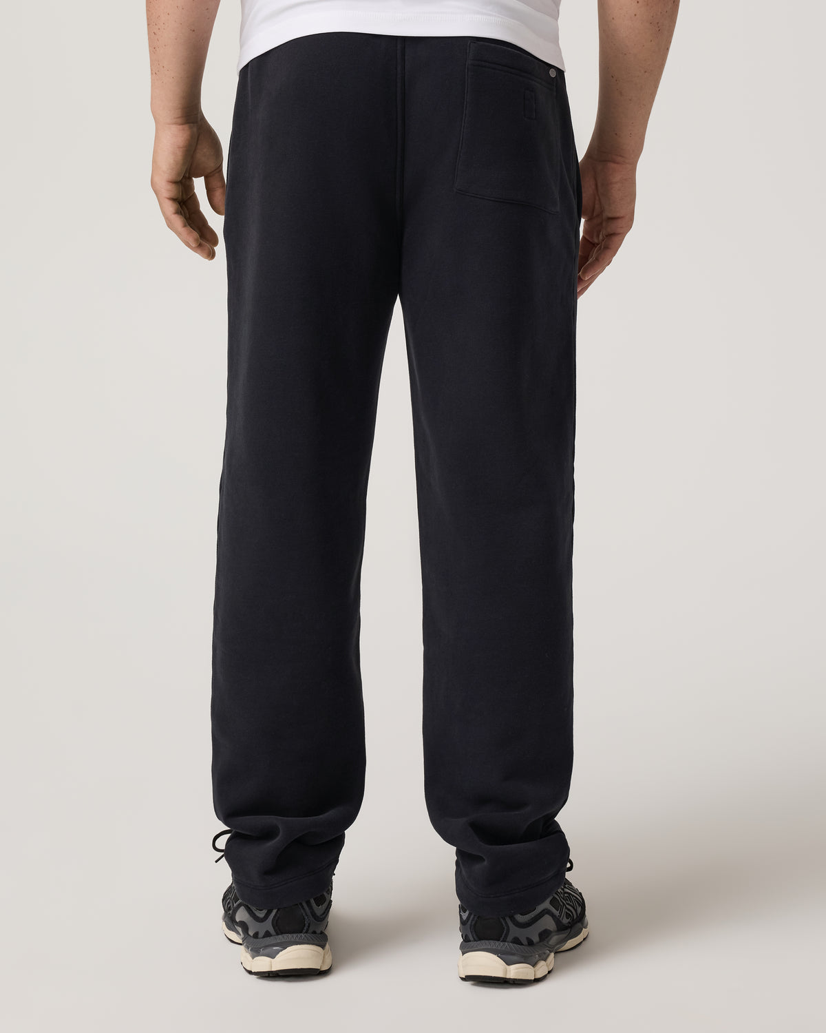 Men's Seaside Straight Leg Sweatpant 30?? Black - Image 4