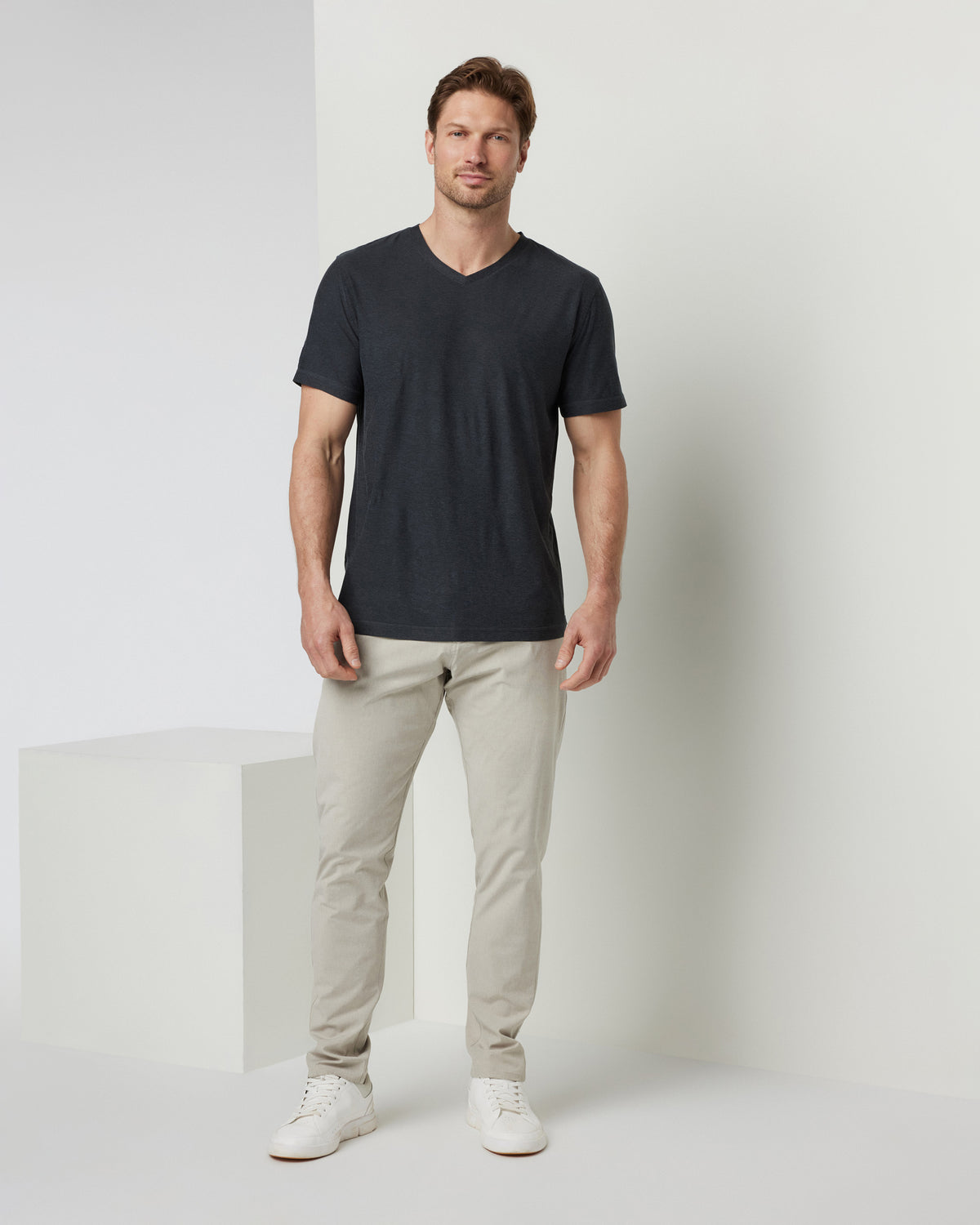 Aim Pant 30" Men's Khaki Golf & Travel Pants - Image 3