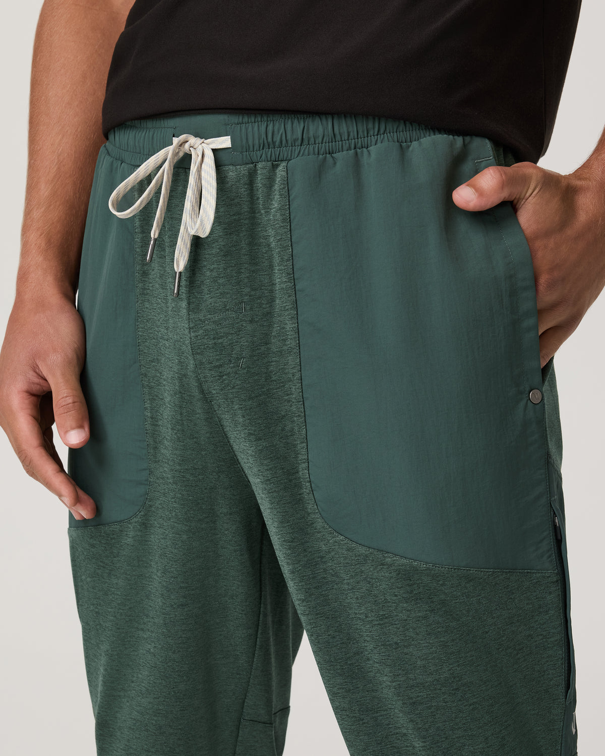 Men's Sunday Mixed Media Jogger 28" Agate Green Heather - Image 5
