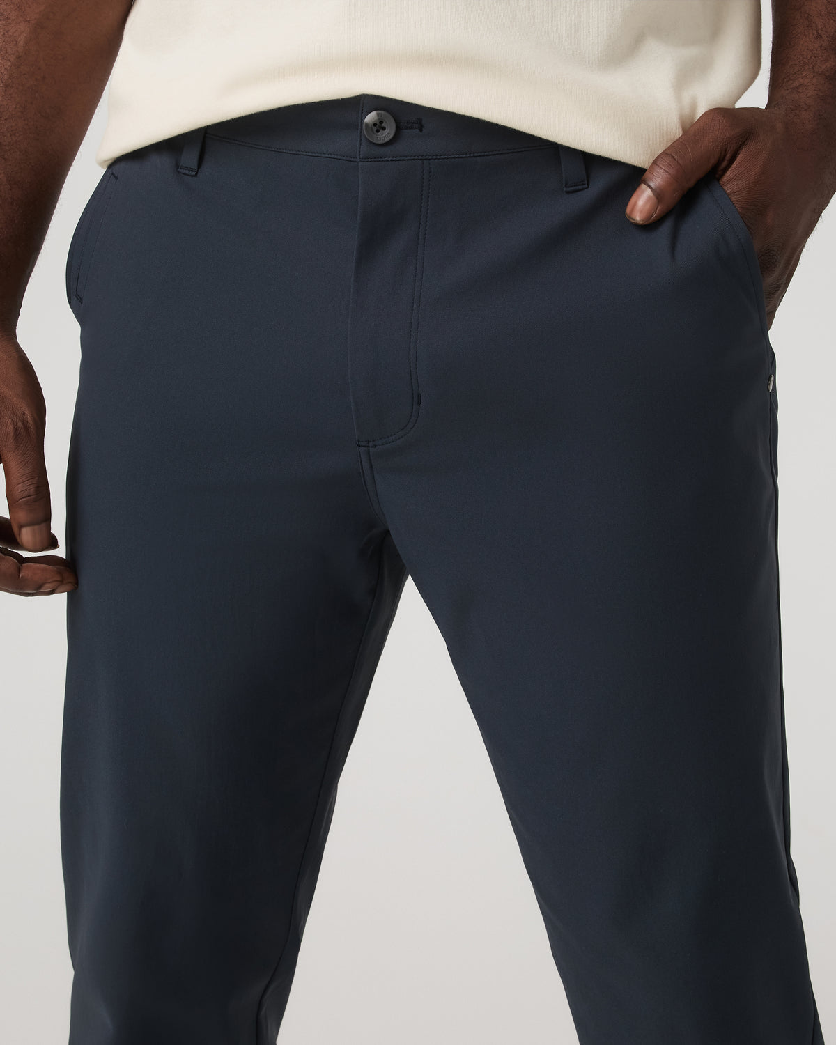 Cascade Chino Classic Fit 32" Men's Ink Pants - Image 2