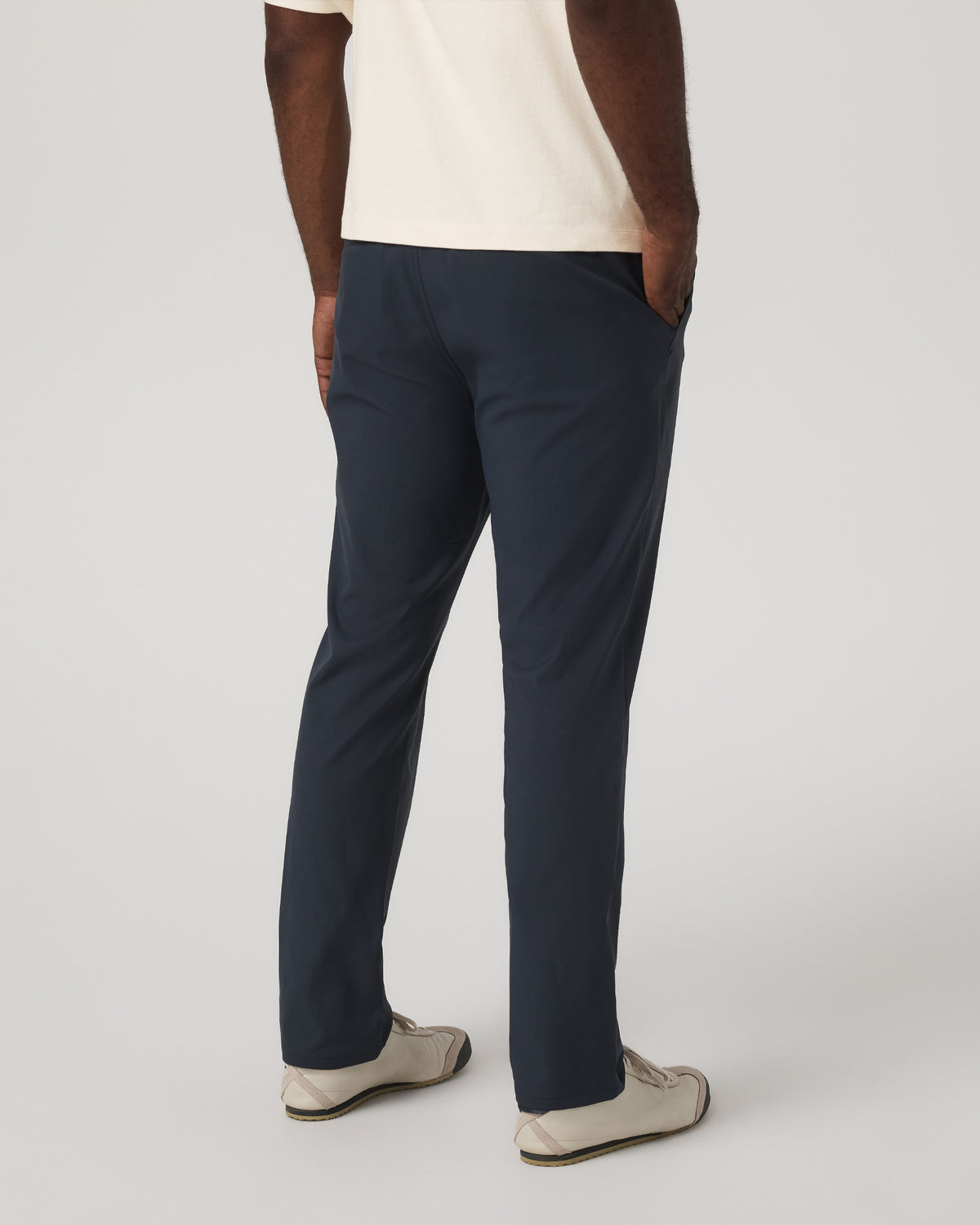 Cascade Chino Classic Fit 32" Men's Ink Pants - Image 3