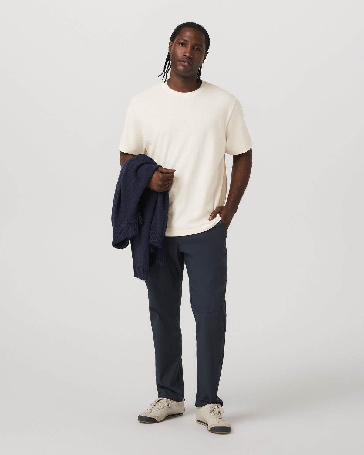 Cascade Chino Classic Fit 32" Men's Ink Pants - Image 4