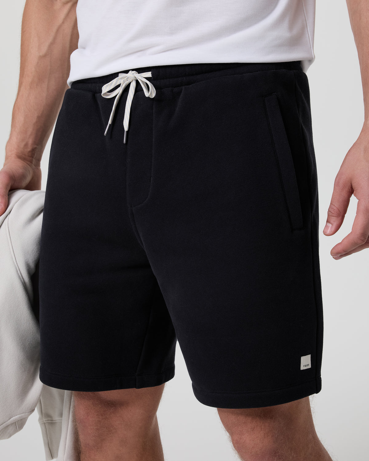 Seaside Short Classic Fit 8" Black - Image 2