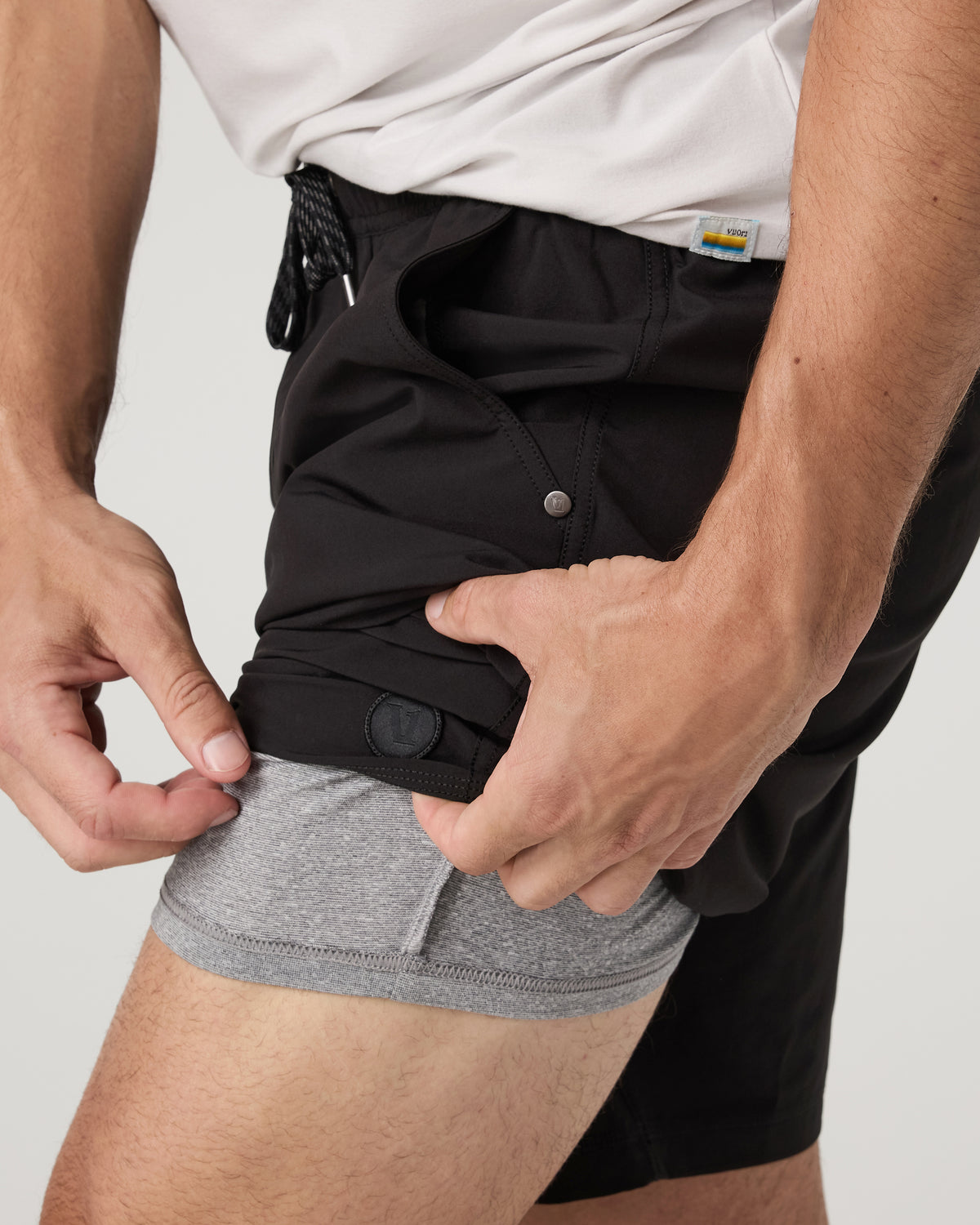 Kore Short Lined 9" Black Tonal Athletic Shorts - Image 2