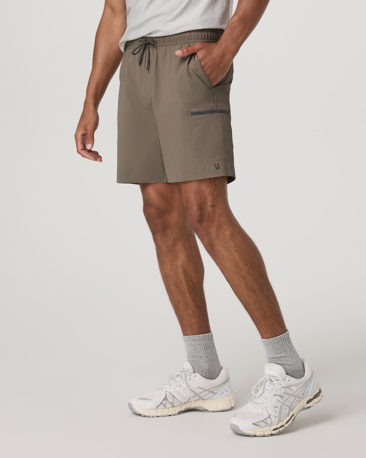 Grafton Short Unlined 7" Men's Training Shorts in Bark - Image 5