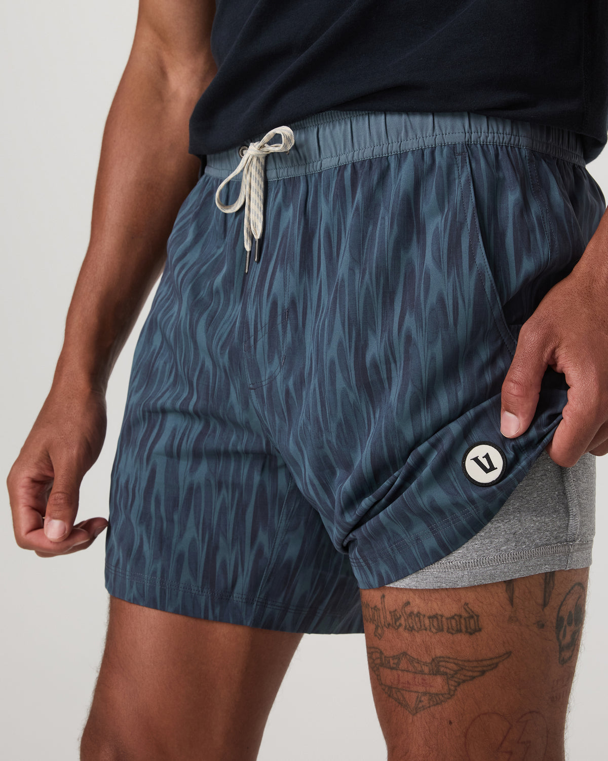 Kore Short Lined 5" Men's Blue Sea Pampas Fit Shorts - Image 2