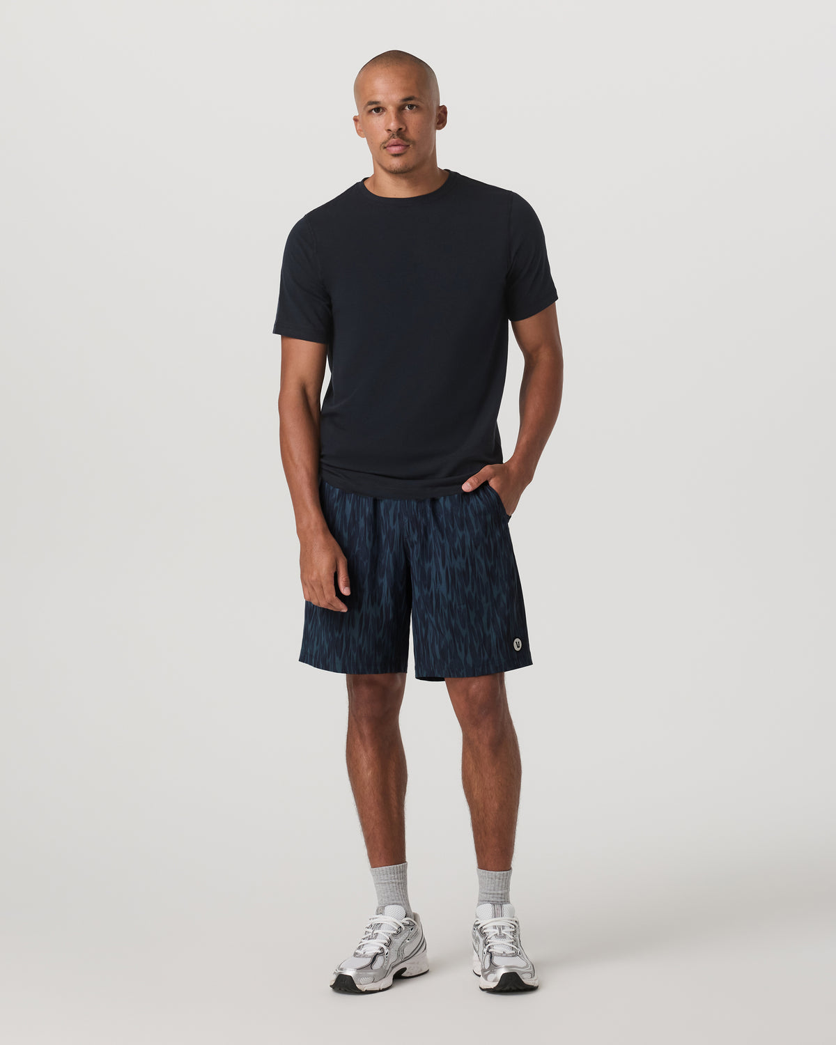Kore Short Unlined 9" Men's Blue Sea Pampas Shorts - Image 5
