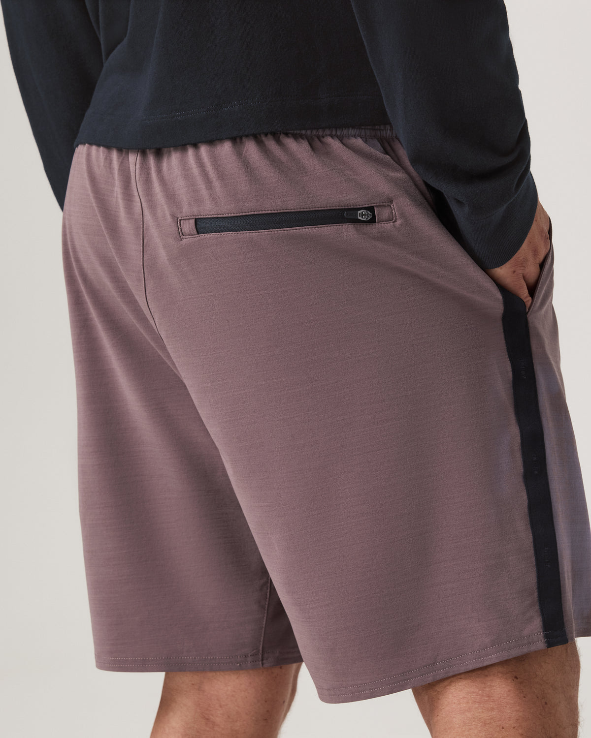 Elevate Kore Utility Short Lined 7" Men's Huckleberry Short - Image 2