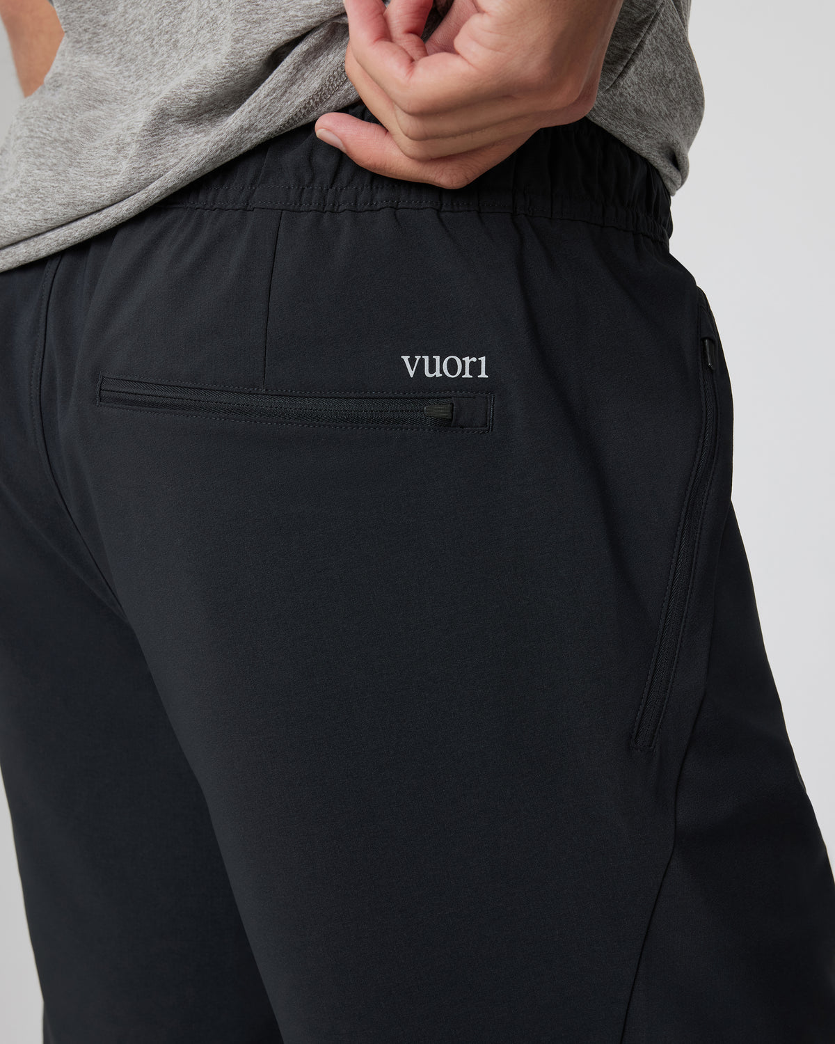 Train Tech Short Men's Black Training Shorts - Image 2