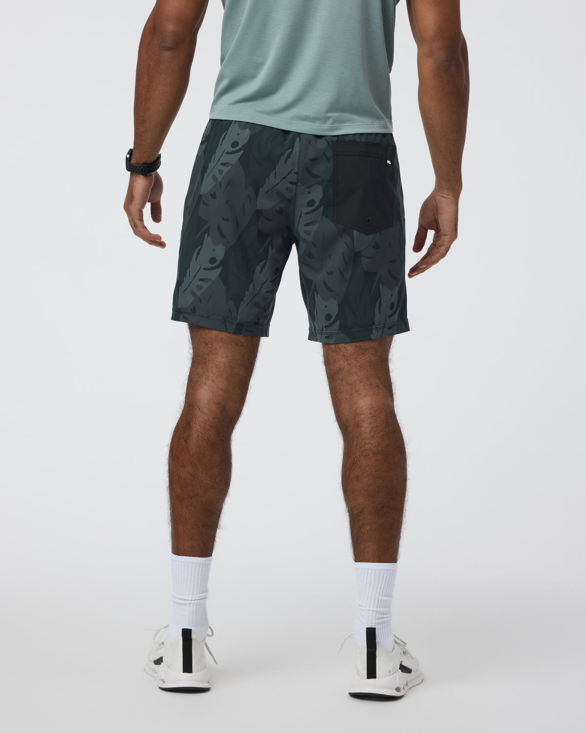 Kore Short Lined 7" Men's Black Leaves Athletic Shorts - Image 3