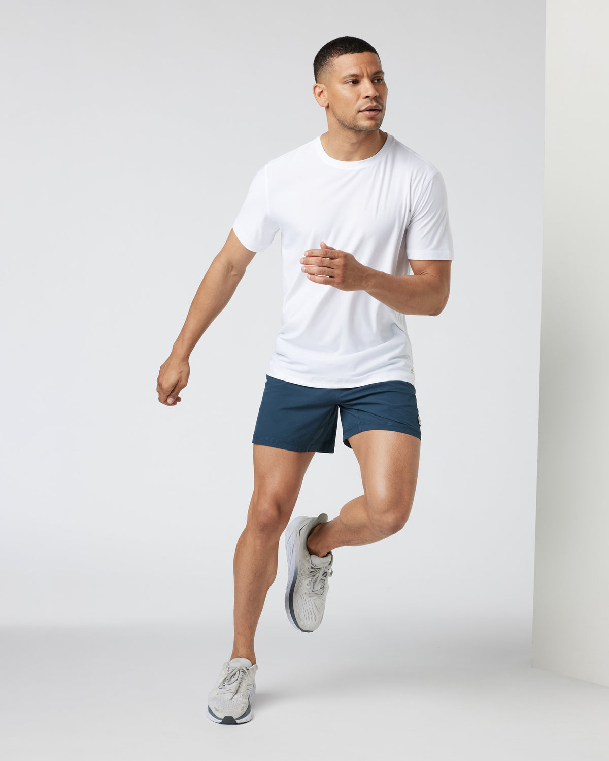Kore Short Lined 5" Men's Indigo Athletic Shorts - Image 4