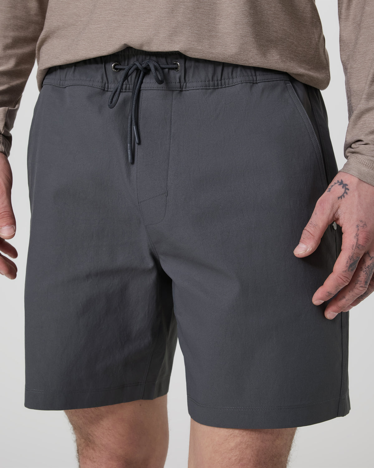 Cascade Crinkle Elastic Waist Short Classic Fit 8" Charcoal - Image 2