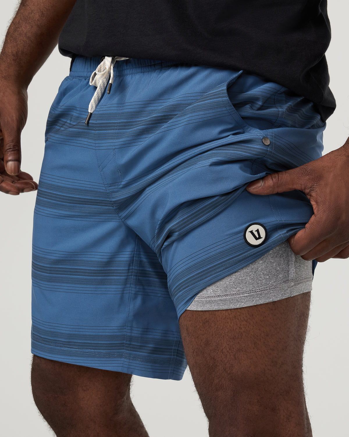 Kore Short Lined 7" Sea Gradient Stripe Athletic Shorts - Image 2