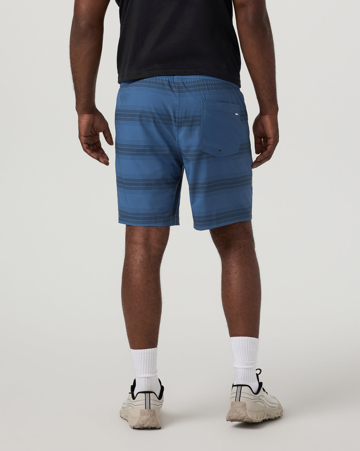 Kore Short Lined 7" Sea Gradient Stripe Athletic Shorts - Image 3