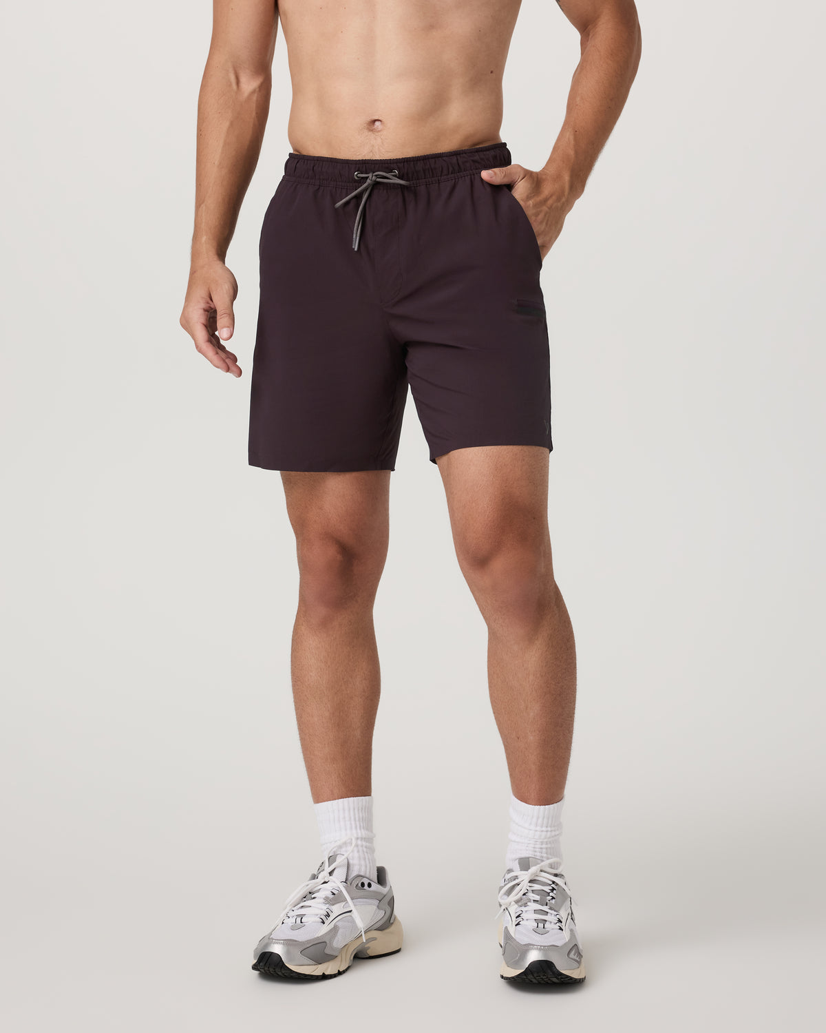 Grafton Short Lined 7" Men's Raisin Training Shorts - Image 4