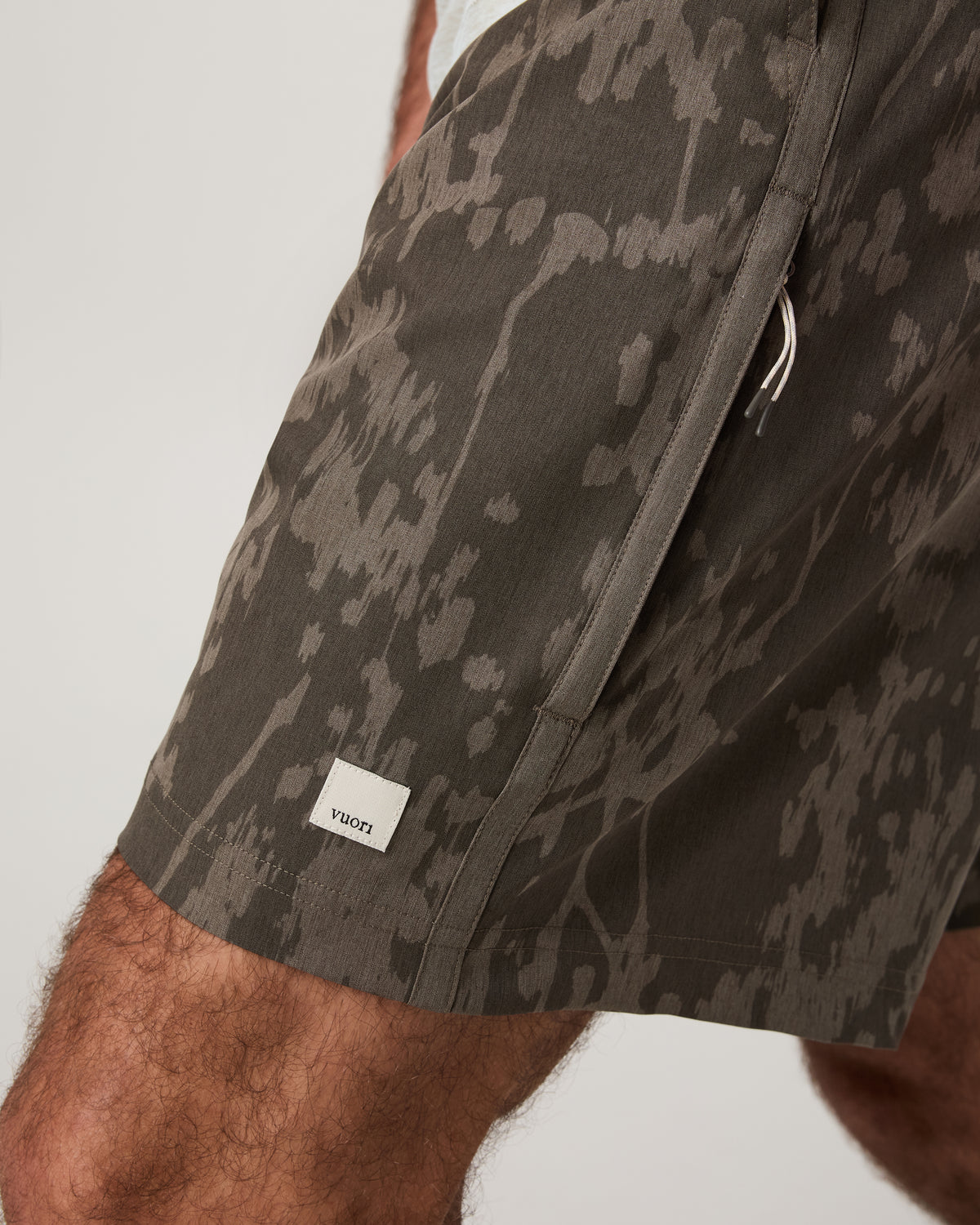 Banks Session Short Unlined 7" Root Earth Linen Texture - Image 2