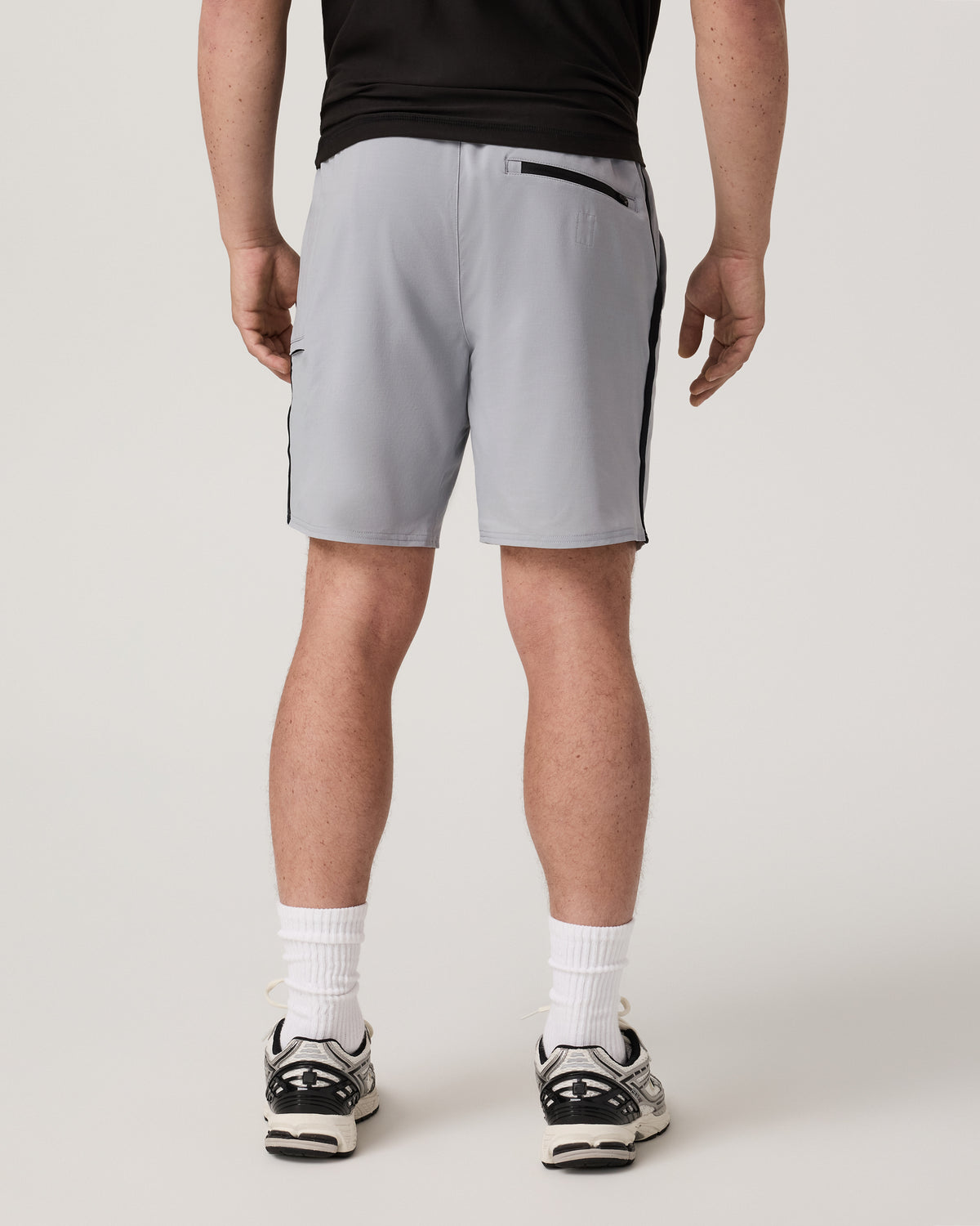 Elevate Kore Utility Short Lined 7" Men's Sea Fog Shorts - Image 3