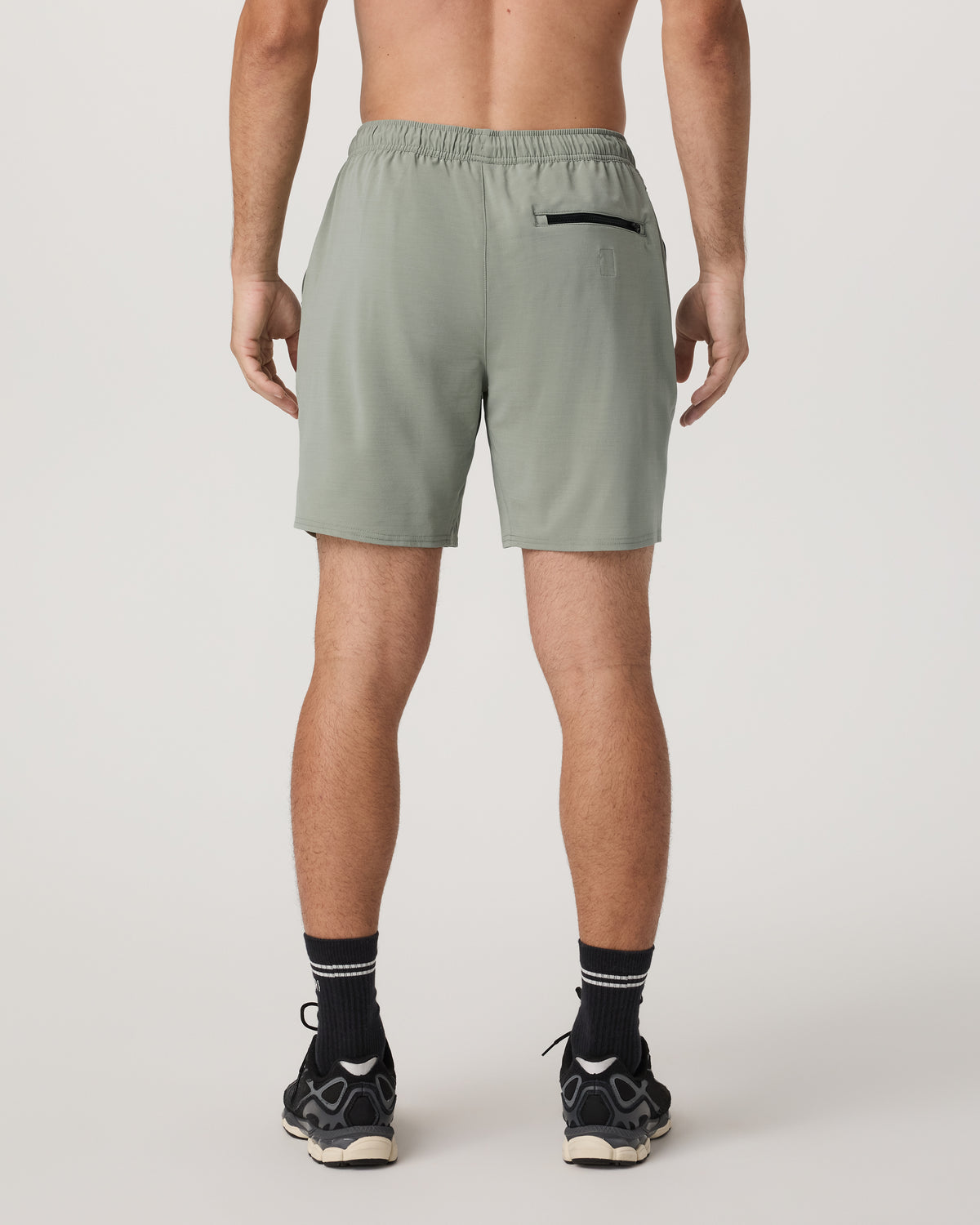 Elevate Kore Short Lined 7" Men's Agave Shorts - Image 3