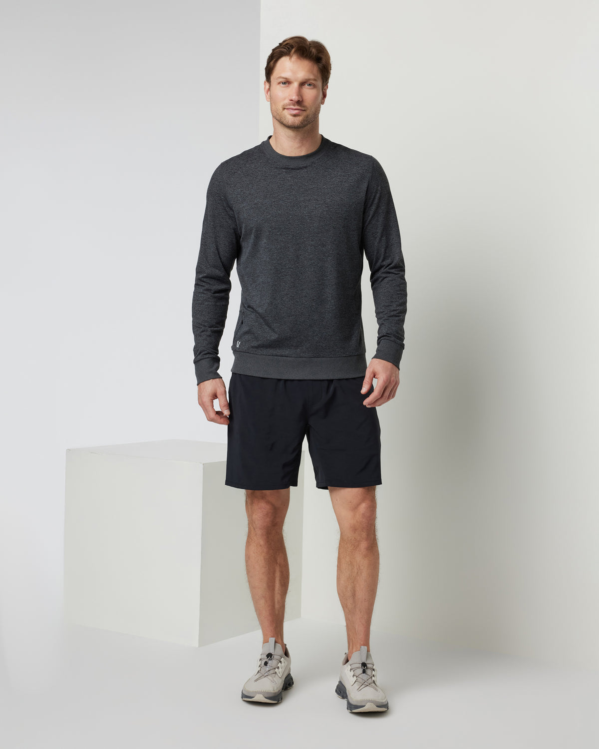 Ponto Performance Crew Charcoal Grey Crew Neck - Image 3