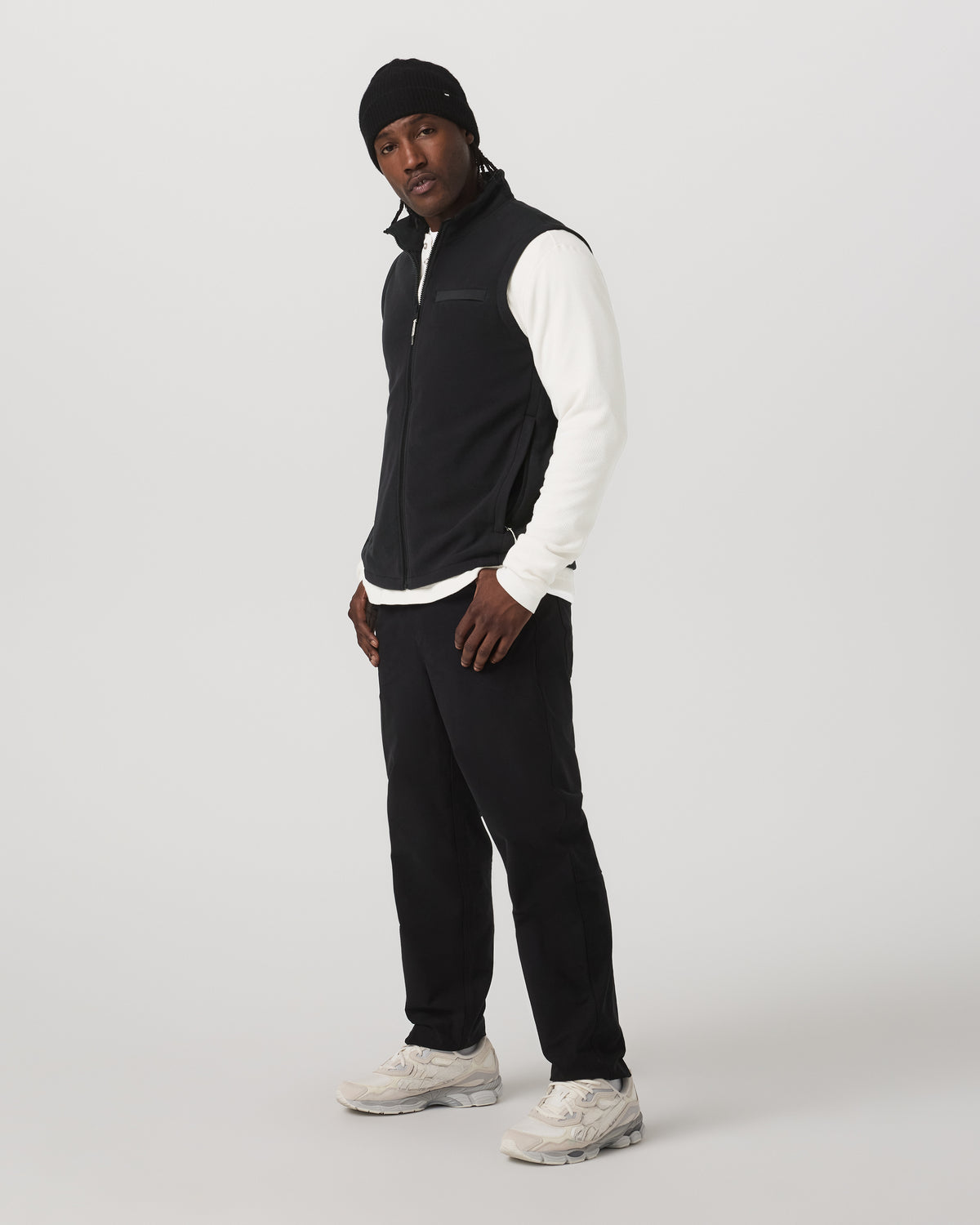 Aspen Vest Men's Black Zip-Up Fleece Vest - Image 4