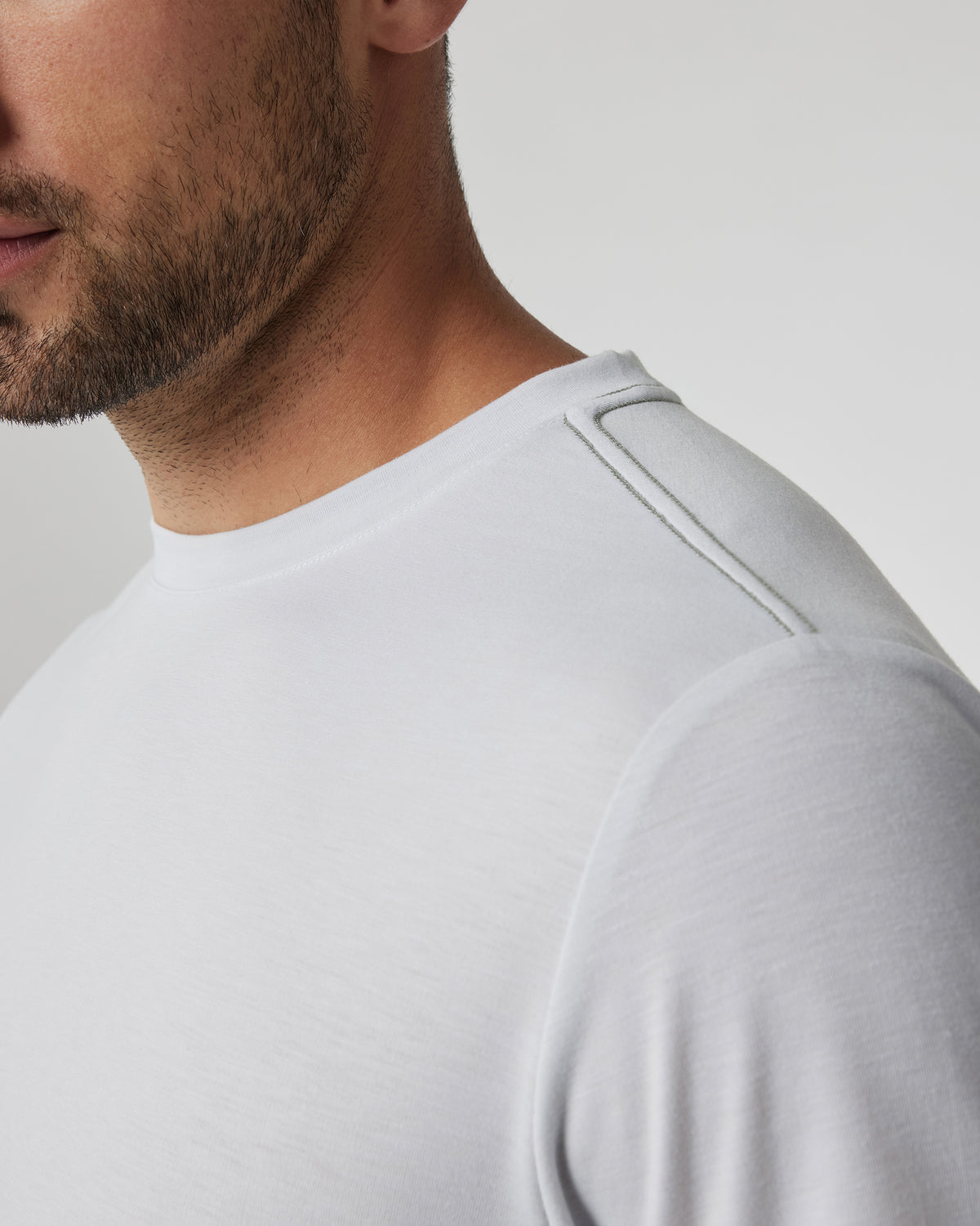 Current Tech Tee Men's Frost Grey Lightweight Shirt - Image 4