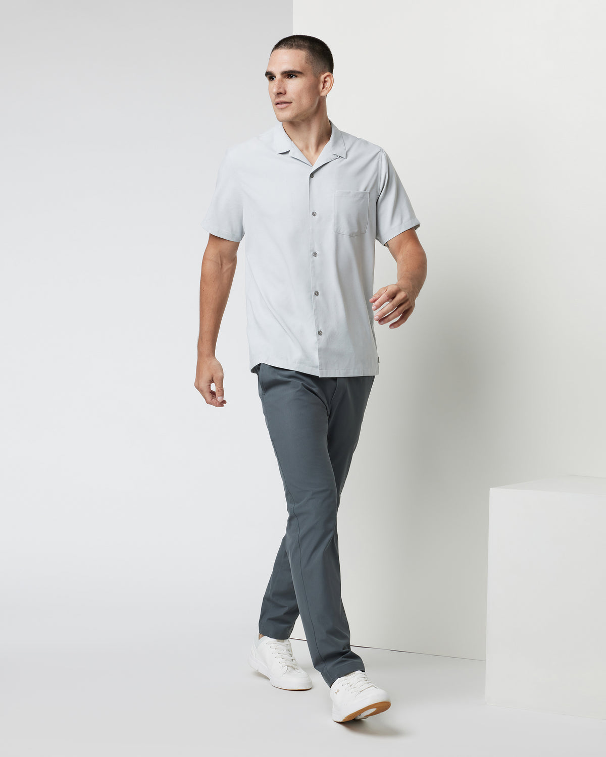 Seaport Button Down Men's Sky Grey Short-Sleeve - Image 3