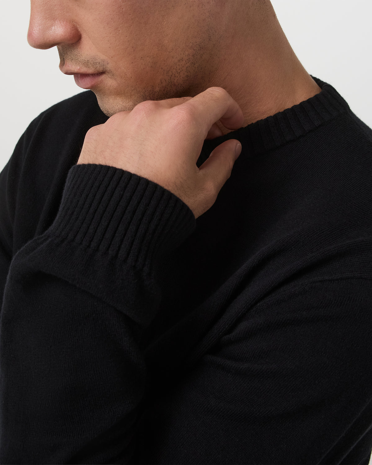 Fluent Sweater Men's Black Sweater - Image 2