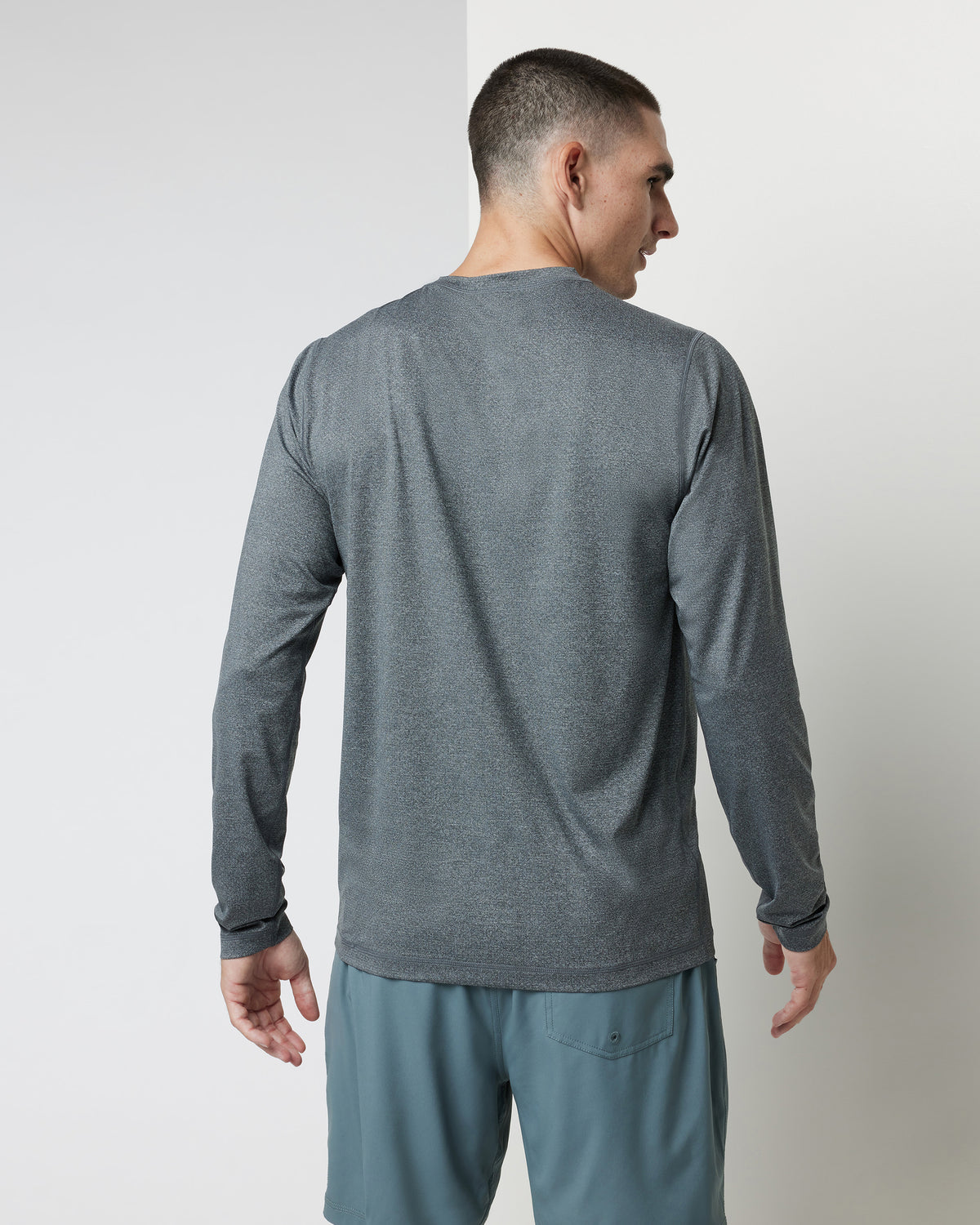 Long Sleeve Tradewind Performance Tee 2.0 Heather Grey - Image 2