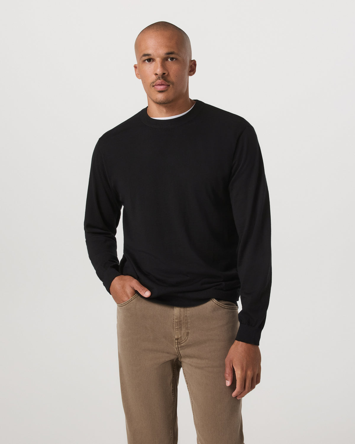 Merino Fine Gauge Wool Sweater Men's Black Sweater
