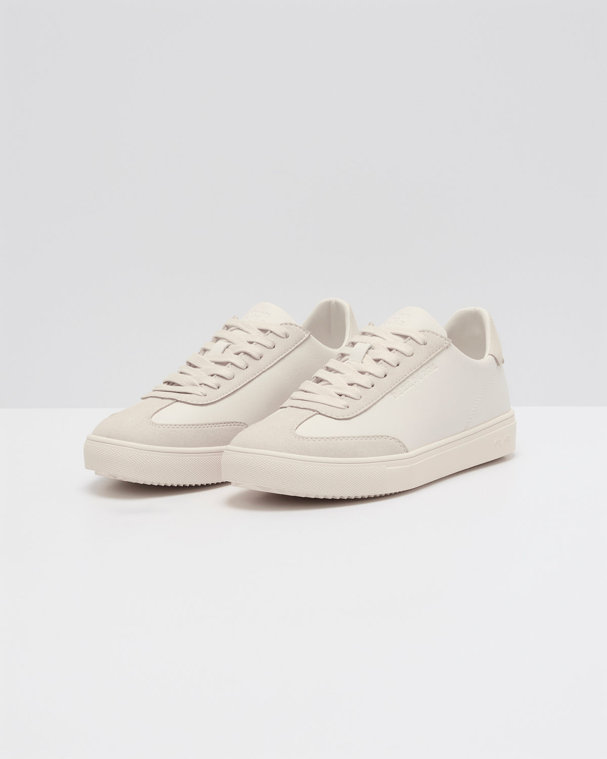 Vuori Deane Vegan Off White