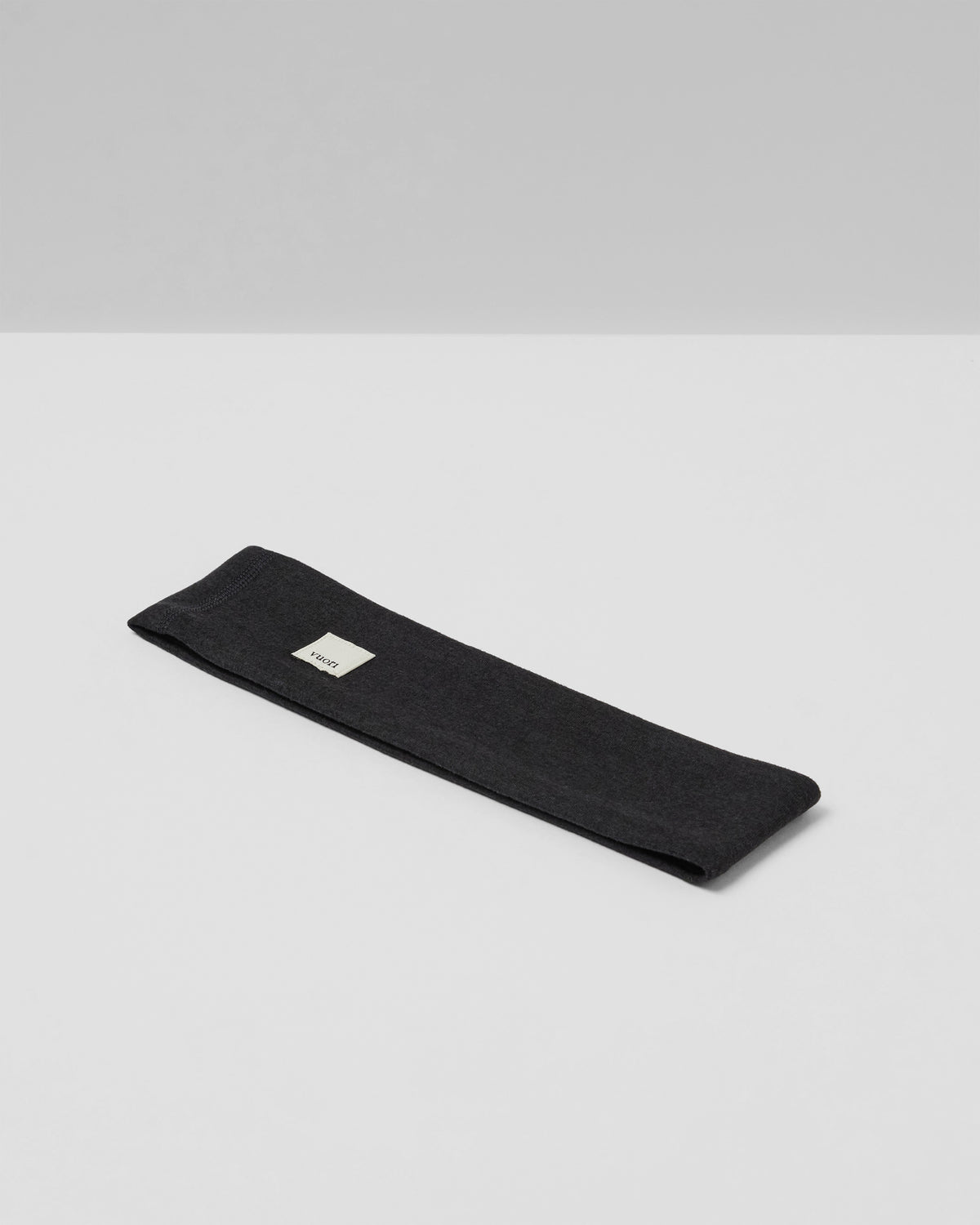 Halo Headband Black Heather Performance Headband - Image 2